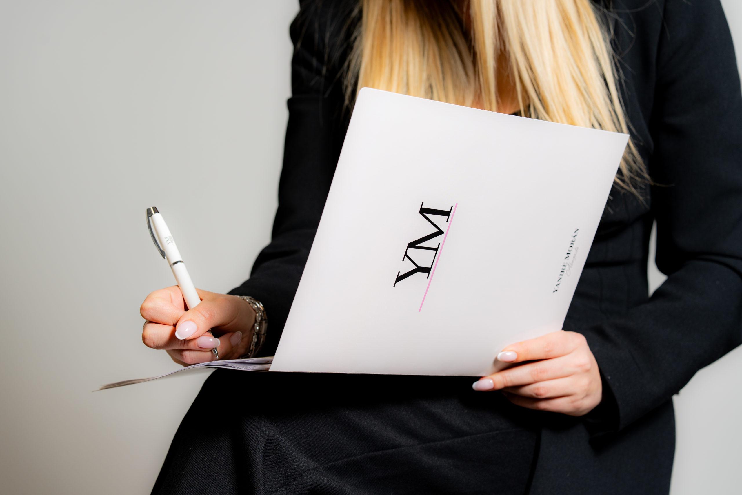 Yanire Morán Abogada